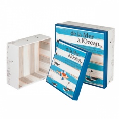 Boîte carrée en carton décor de la mer à l'océan